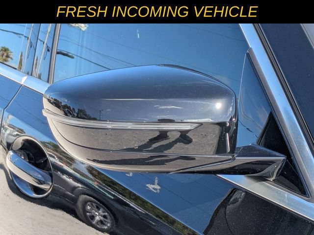 Used 2024 BMW 330i Sedan w/ Convenience Package RWD image 11