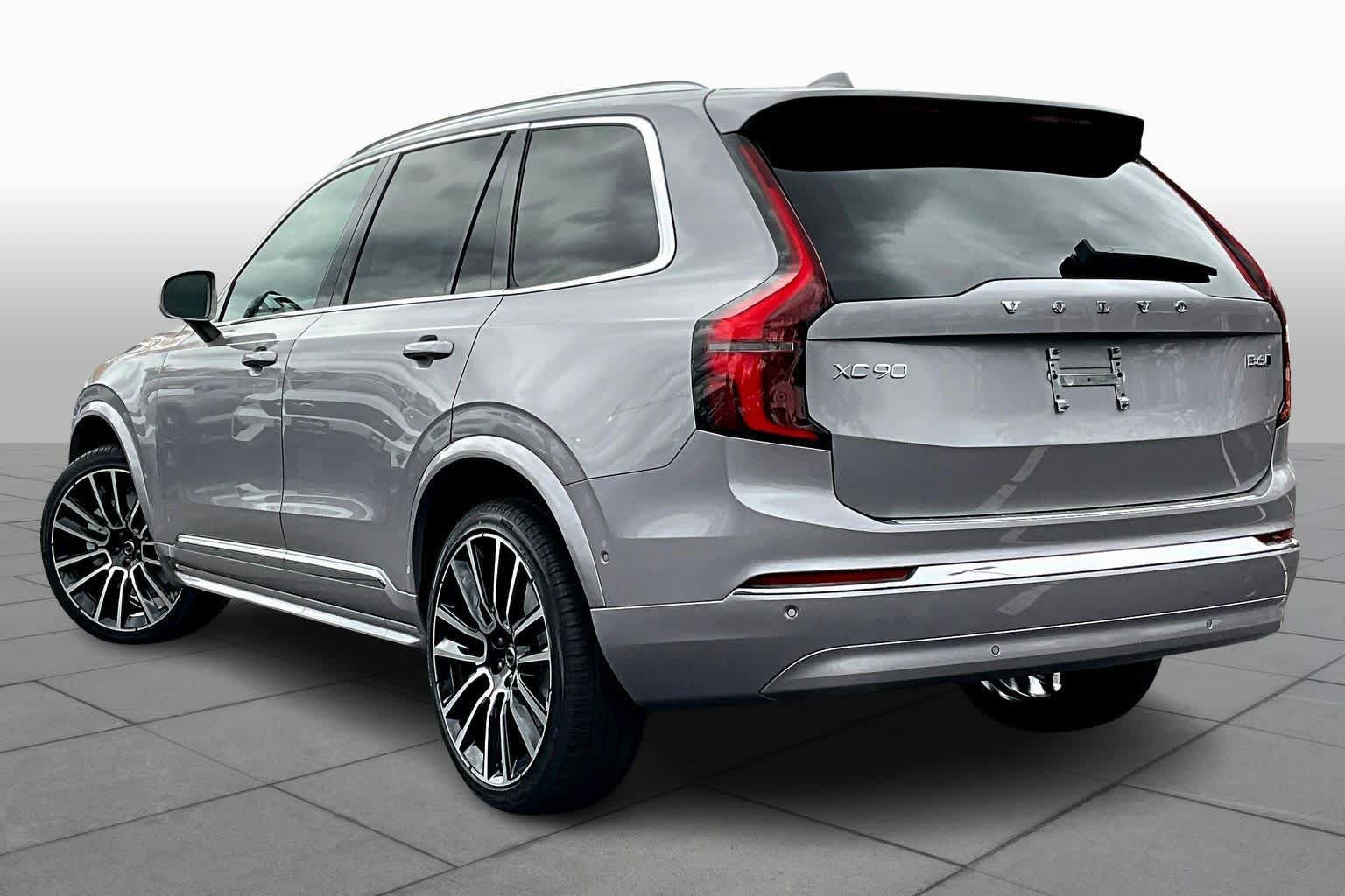New 2026 Volvo XC90 B6 Plus w/ Protection Package Premier AWD/4WD image 3