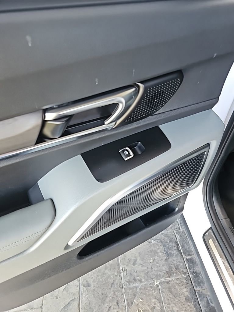 Used 2023 Kia Telluride SX X-Line image 21