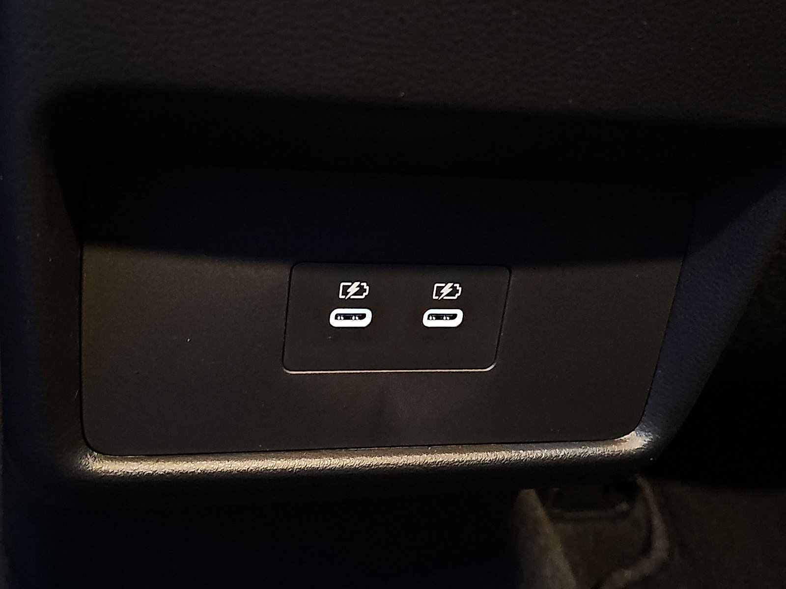 Used 2025 Nissan Rogue SL image 11