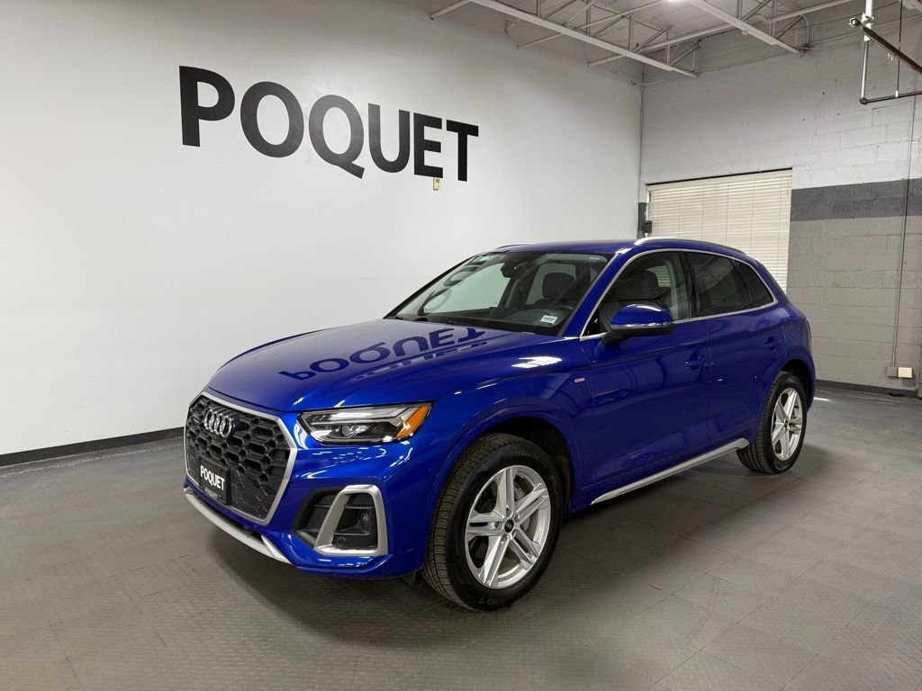 Used 2024 Audi Q5 e Premium Plus w/ Premium Plus Package image 2