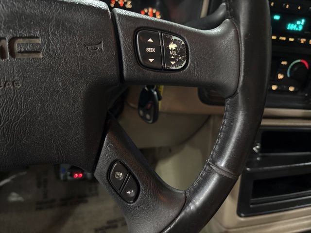 Used 2004 GMC Sierra 2500 SLT w/ Heavy-Duty Power Package AWD/4WD image 25