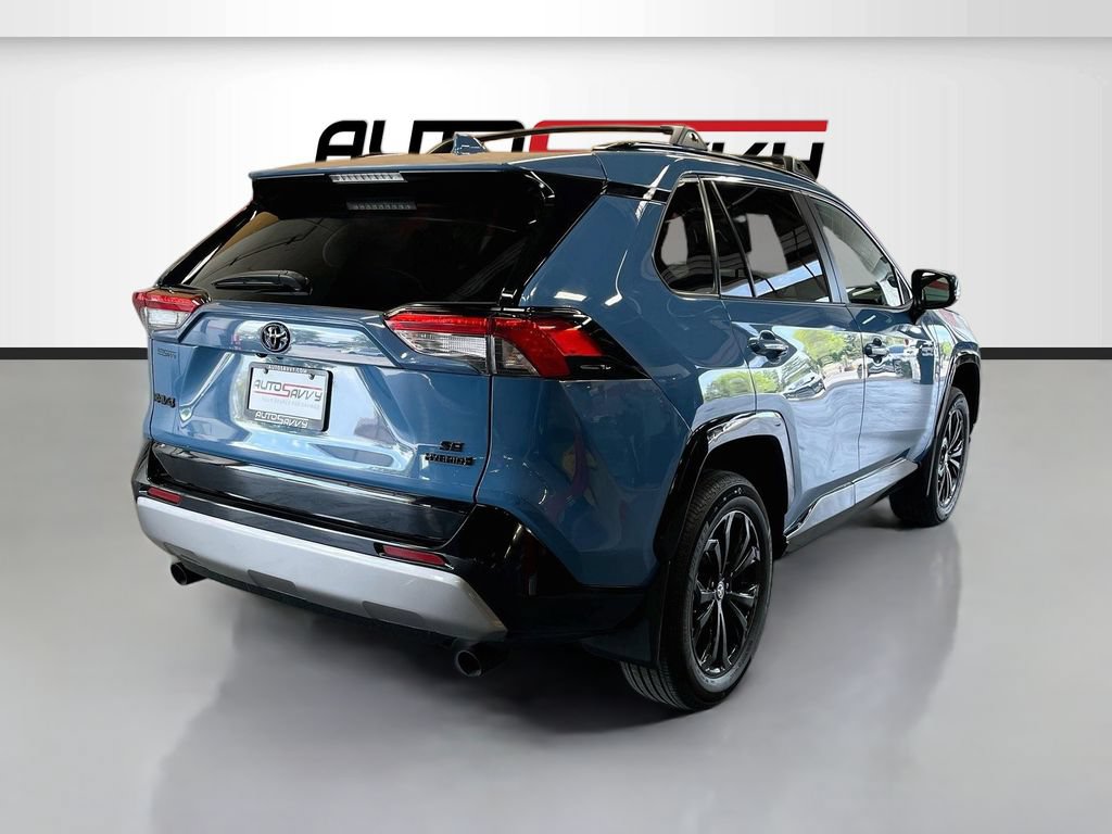 Used 2024 Toyota RAV4 SE AWD/4WD image 7
