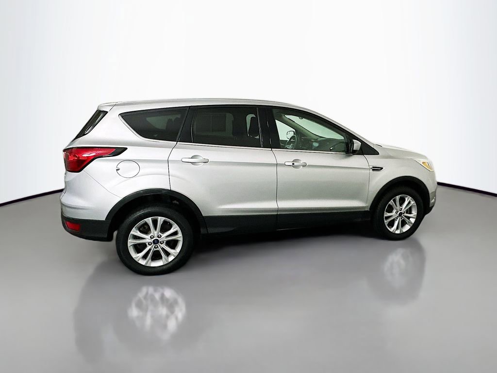 Used 2019 Ford Escape SE image 8