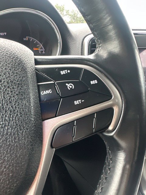 Used 2018 Jeep Grand Cherokee Laredo AWD/4WD image 35