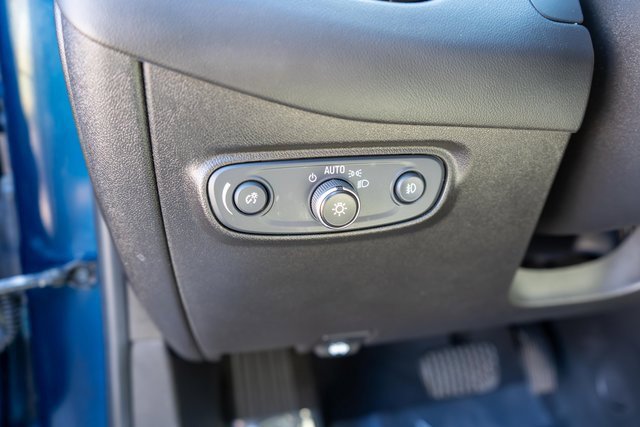 Used 2021 Chevrolet Equinox Premier image 21