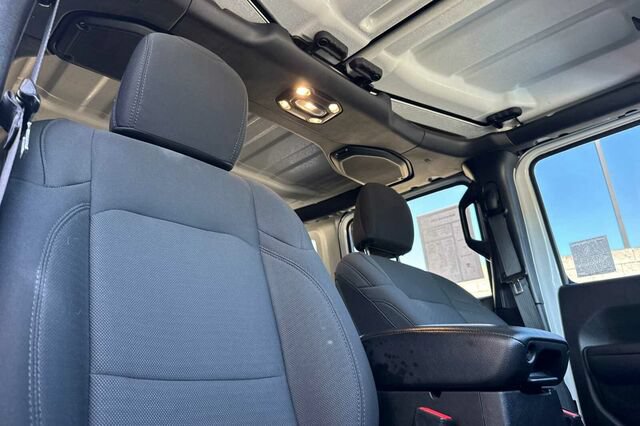 Used 2022 Jeep Wrangler Unlimited Sport AWD/4WD image 14