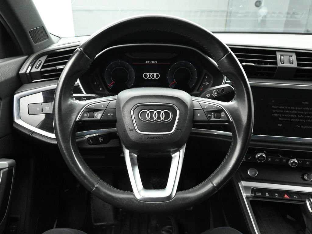 Used 2020 Audi Q3 2.0T Premium Plus w/ Premium Plus Package AWD/4WD image 29
