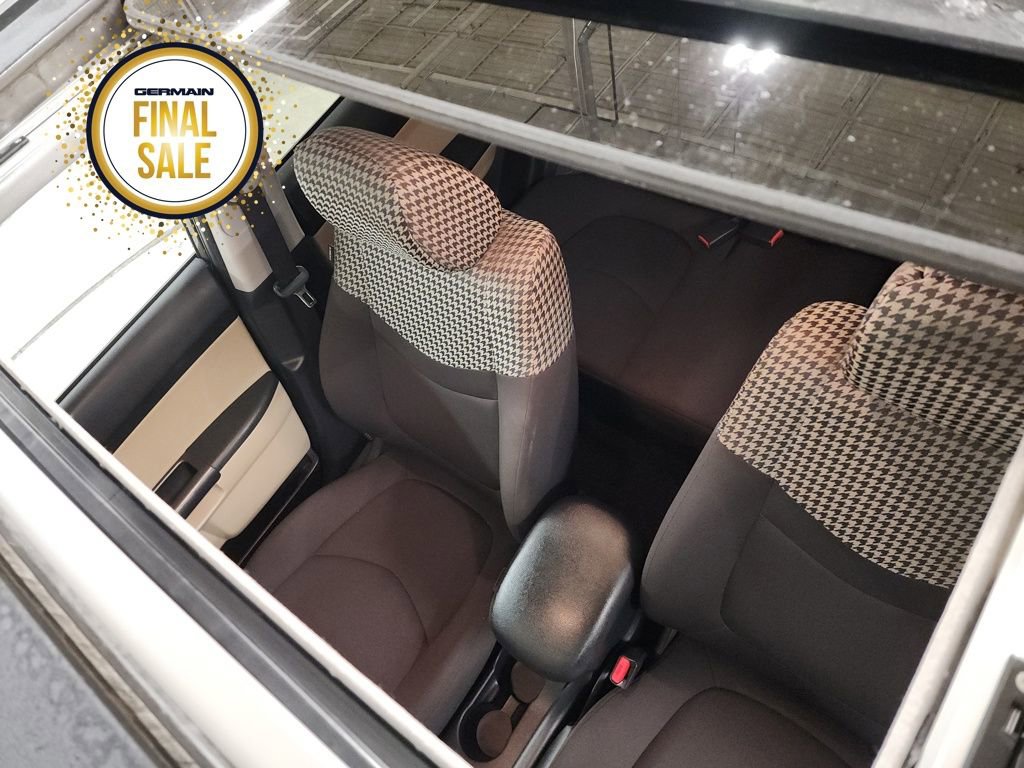 Used 2011 Kia Soul ! image 30