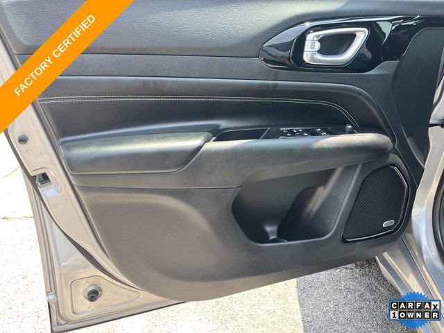 Used 2022 Jeep Compass High Altitude AWD/4WD image 24
