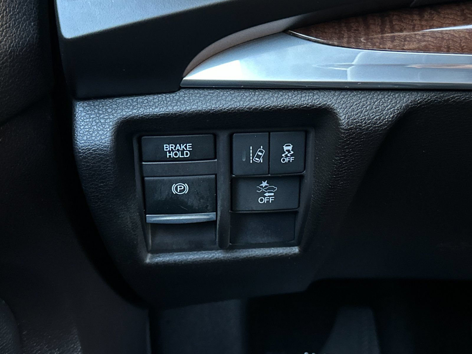Used 2018 Acura MDX FWD image 27