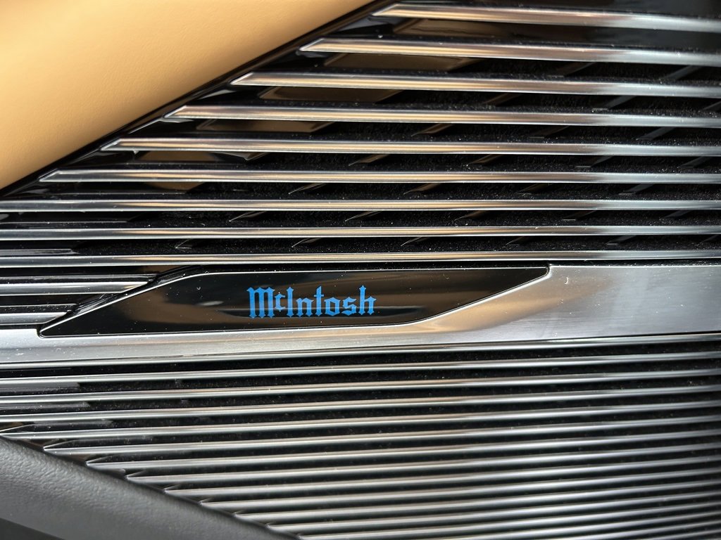 Used 2024 Jeep Grand Wagoneer Series III w/ HD Trailer Tow Package image 38