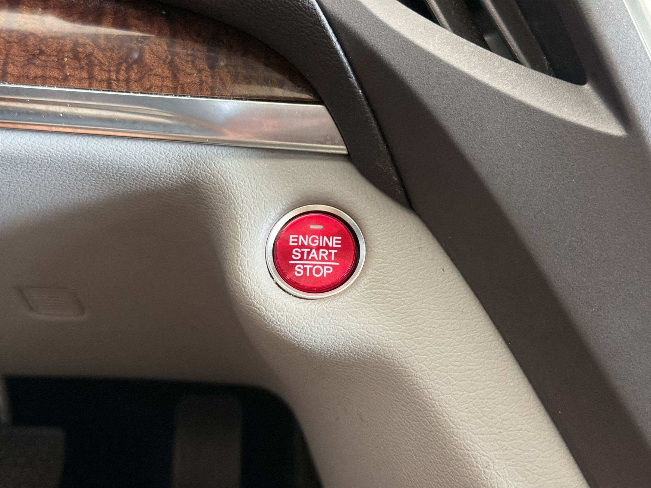 Used 2019 Acura MDX FWD image 17