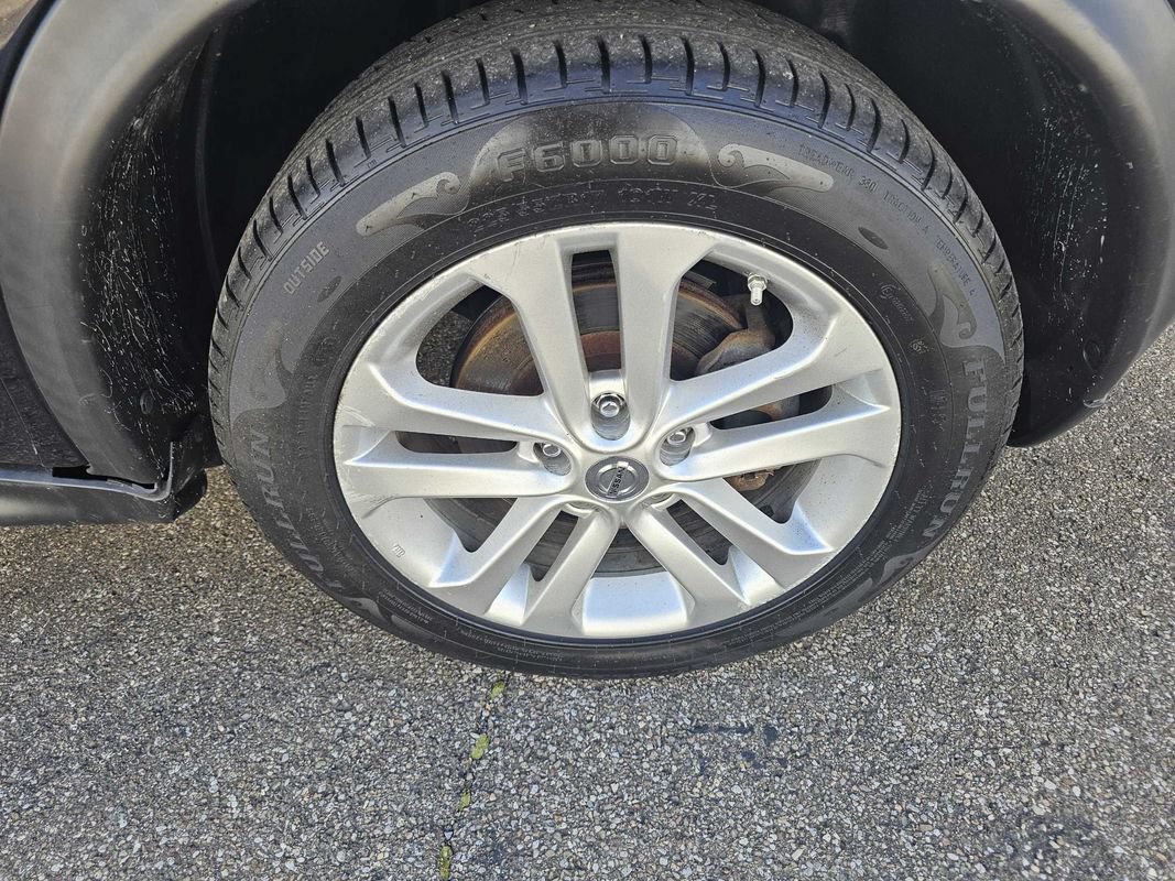 Used 2014 Nissan Juke SV AWD/4WD image 25