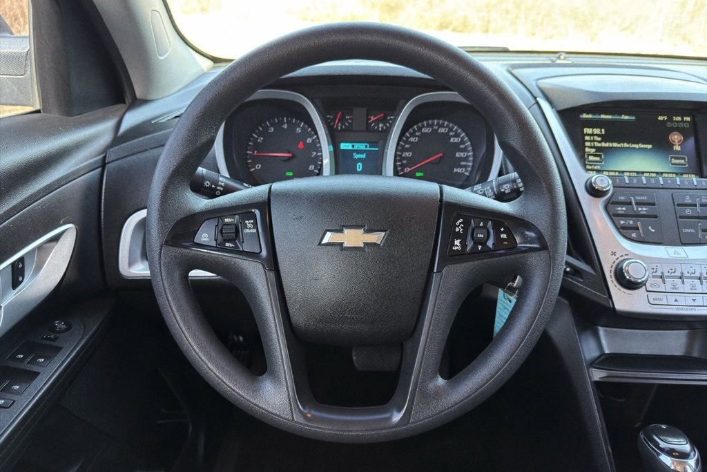 Used 2017 Chevrolet Equinox LS image 5