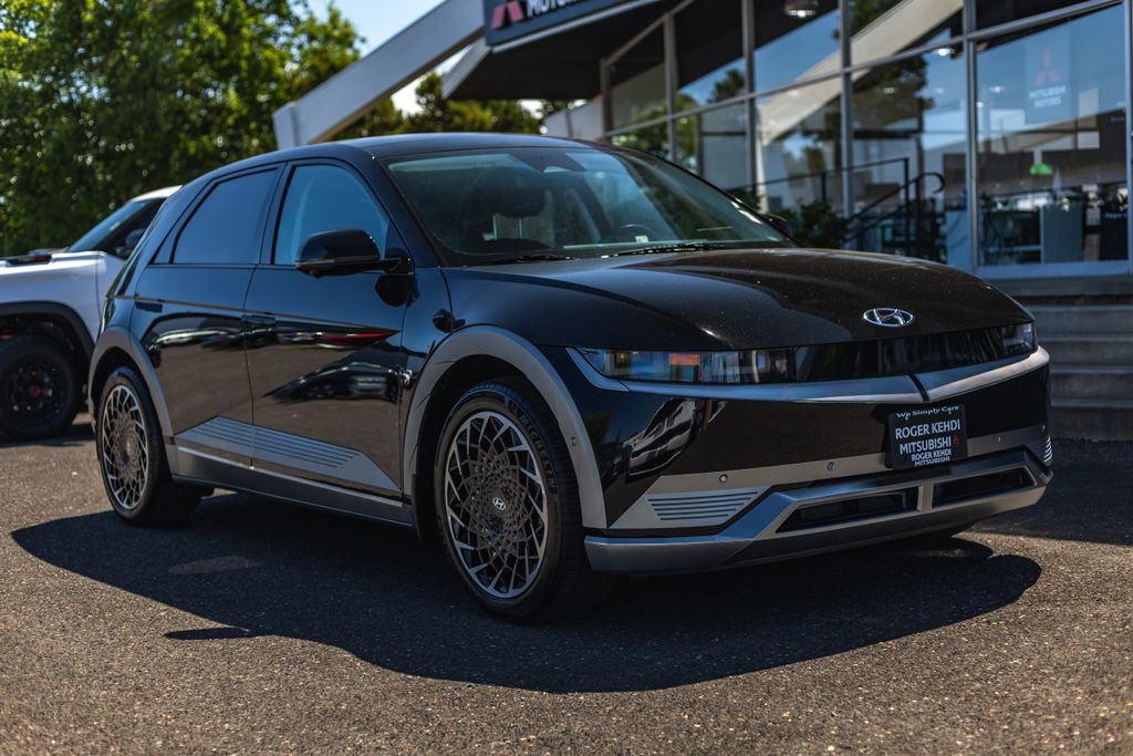 Used 2024 Hyundai Ioniq 5 Limited AWD/4WD image 6