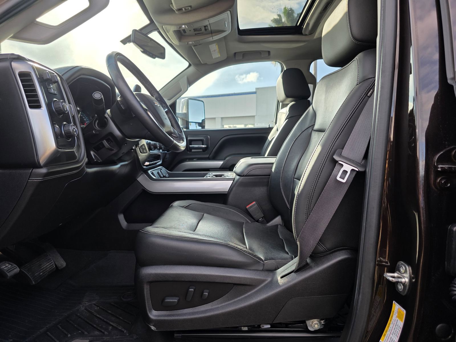 Used 2019 Chevrolet Silverado 2500 LTZ w/ Duramax Plus Package image 13