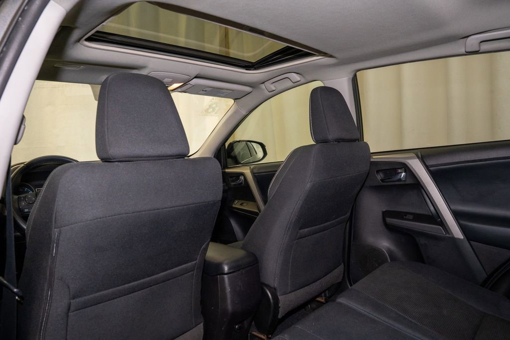 Used 2018 Toyota RAV4 XLE image 8