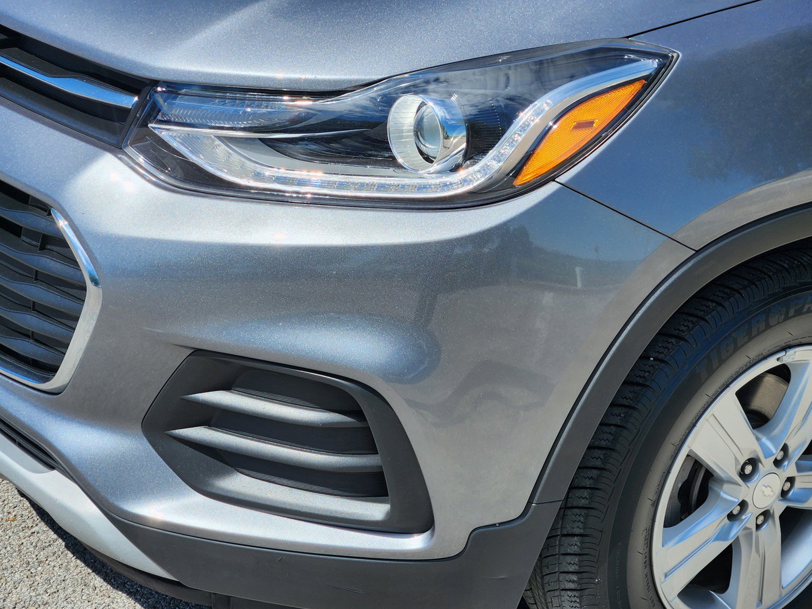Used 2020 Chevrolet Trax LT w/ LT Convenience Package FWD image 26
