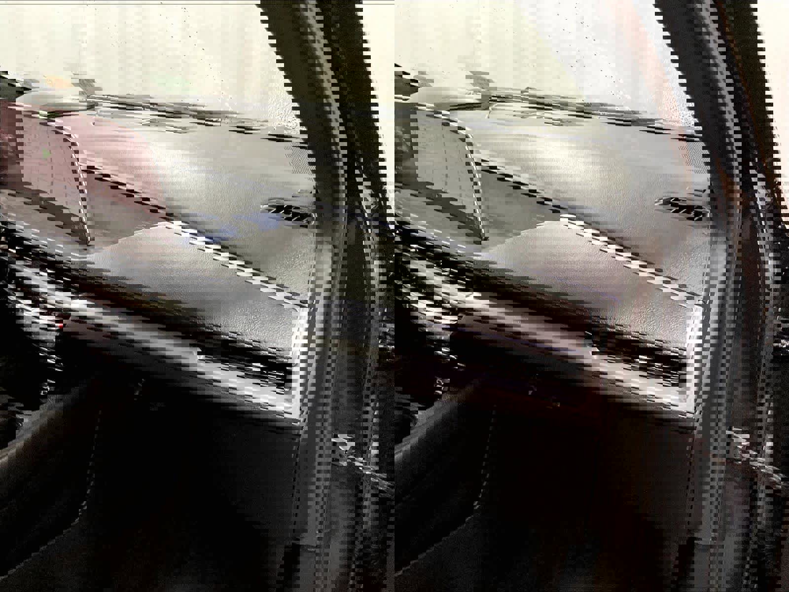 Used 2025 Cadillac XT4 Sport image 13