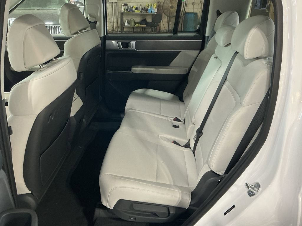 New 2026 Hyundai Santa Fe SE image 11