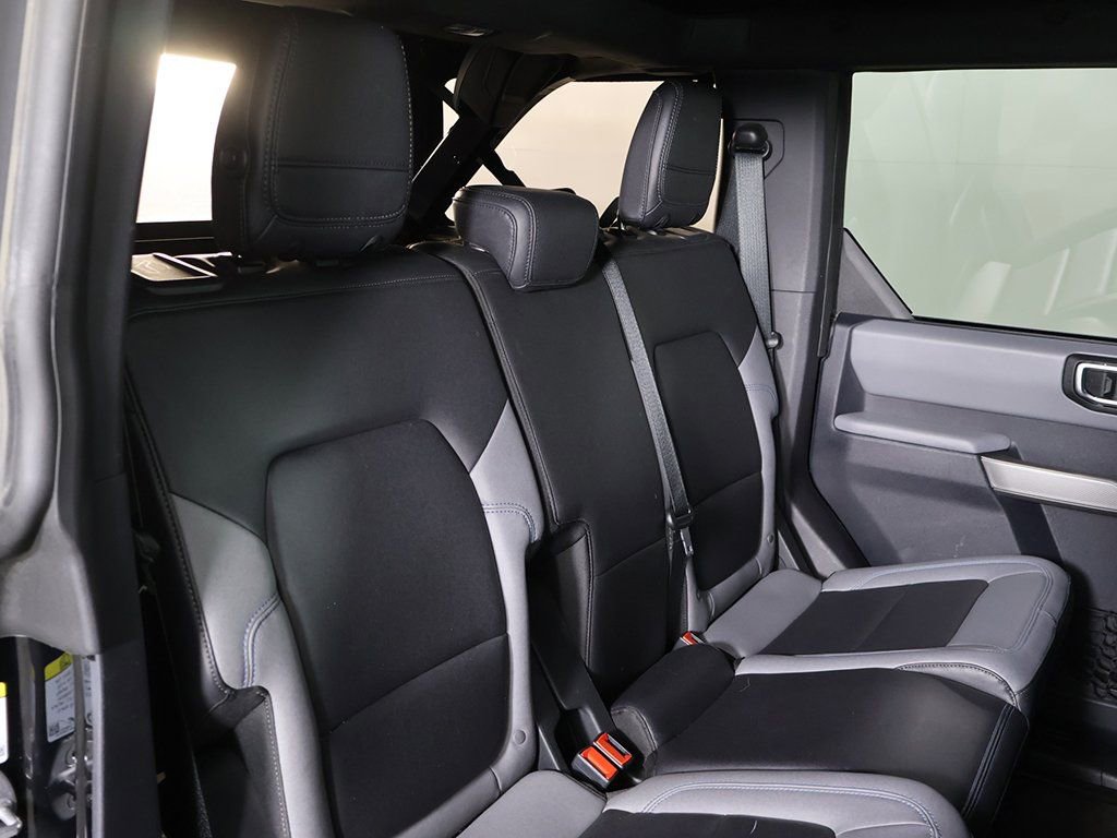Used 2021 Ford Bronco Black Diamond image 26