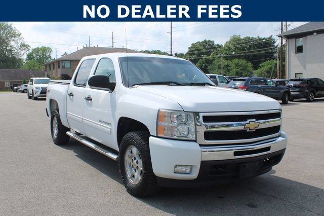 Used 2011 Chevrolet Silverado 1500 LT w/ All-Star Edition AWD/4WD image 2
