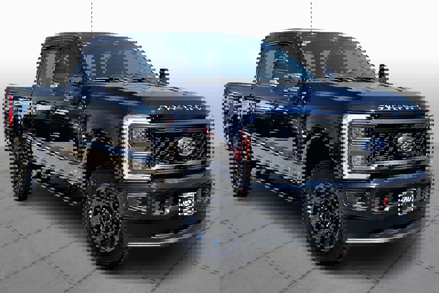 Used 2024 Ford F250 Lariat w/ Sport Appearance Package image 3