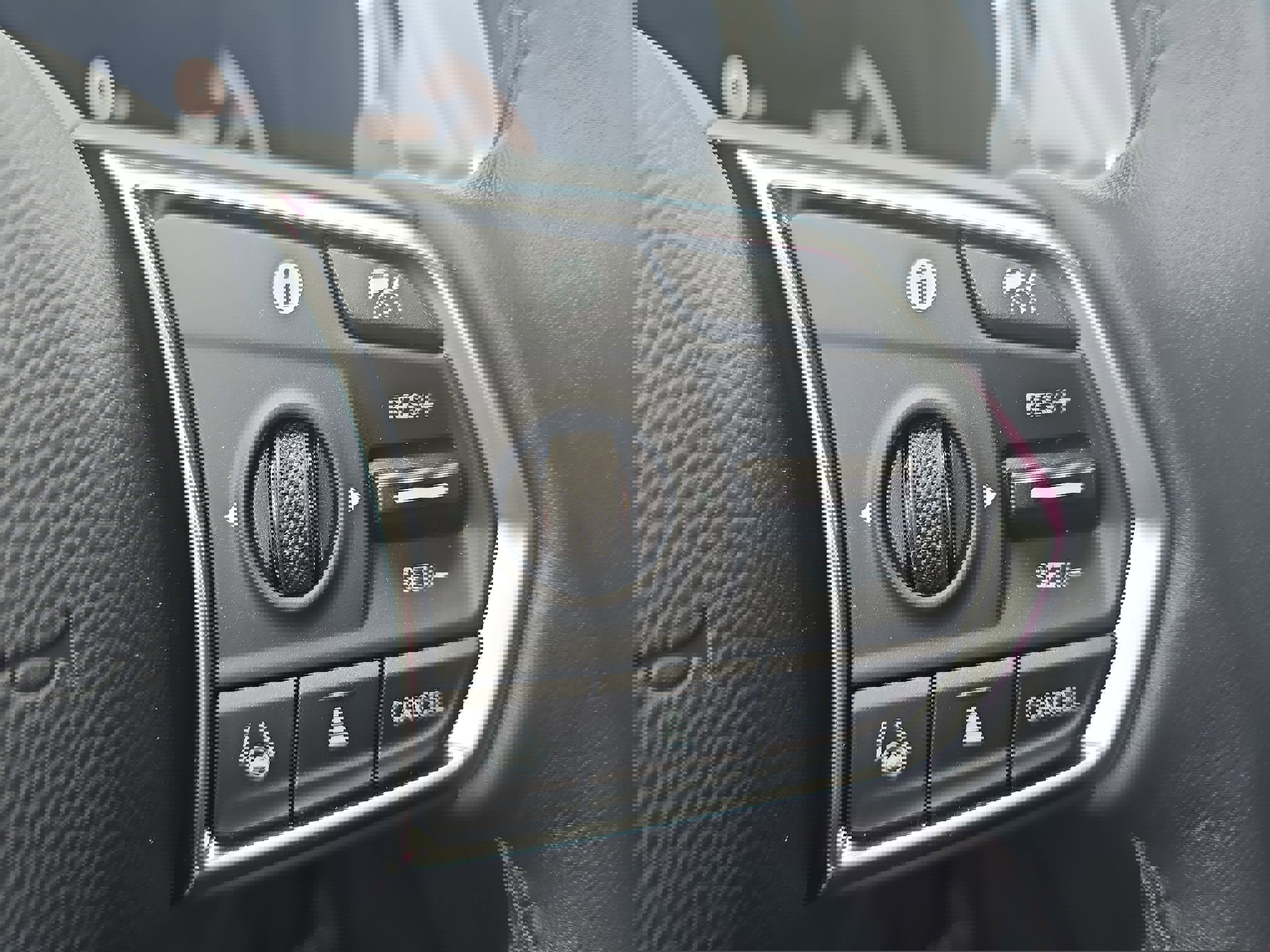 Certified 2026 Acura MDX FWD w/ Technology Package image 18