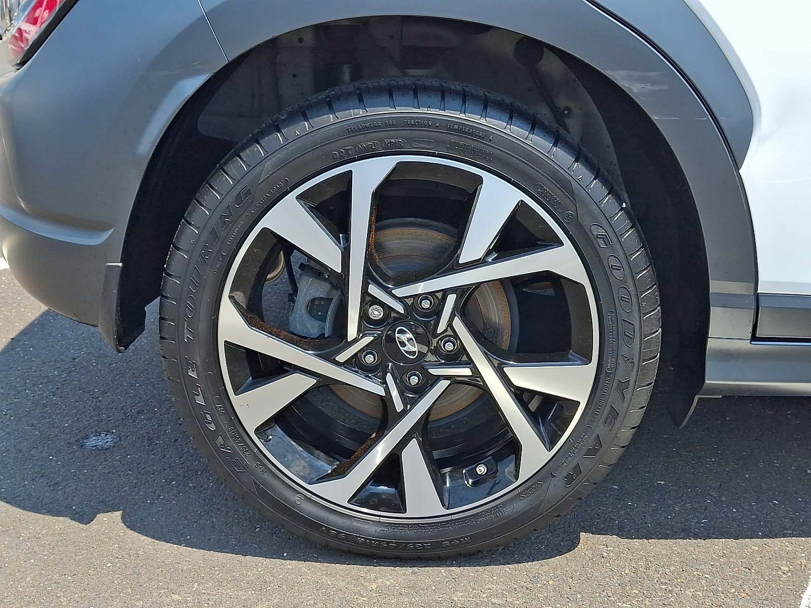 Certified 2023 Hyundai Kona Limited AWD/4WD image 8