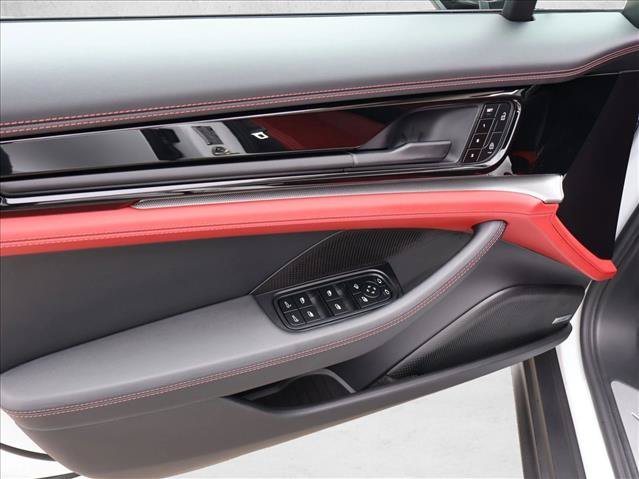 Used 2025 Porsche Panamera 4 AWD/4WD image 10