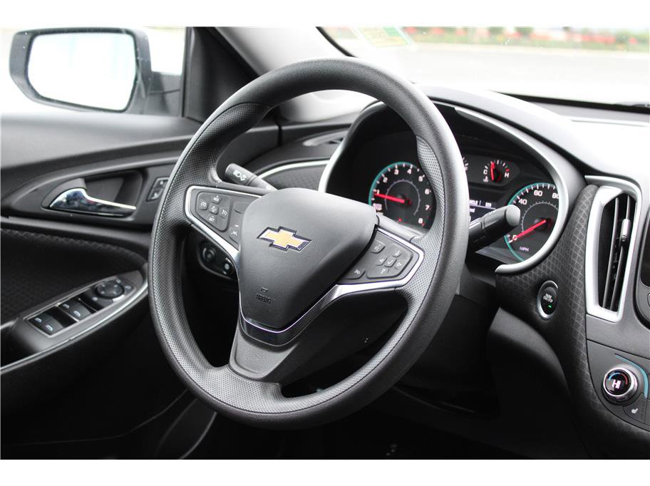 Used 2024 Chevrolet Malibu LT image 16