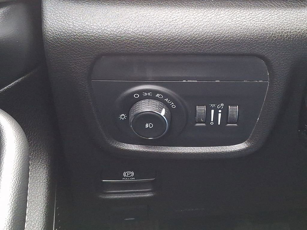 Used 2022 Jeep Grand Cherokee L Limited image 28