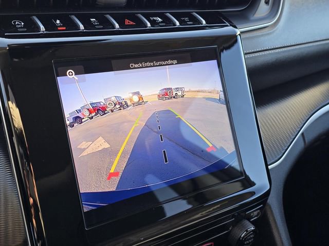 Used 2023 Jeep Grand Cherokee Laredo X image 8