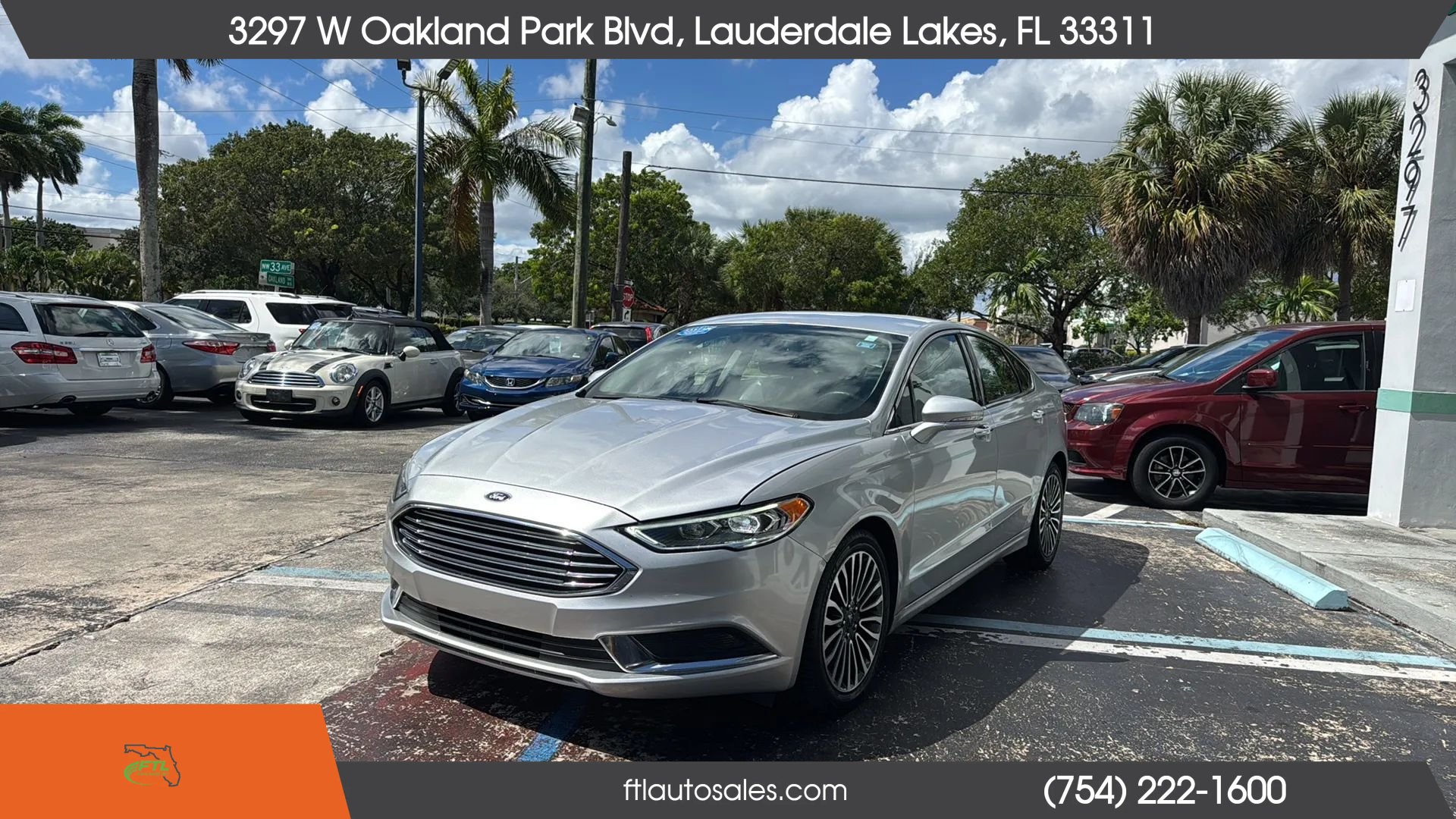 Used 2018 Ford Fusion SE w/ Fusion SE Technology Package FWD image 6