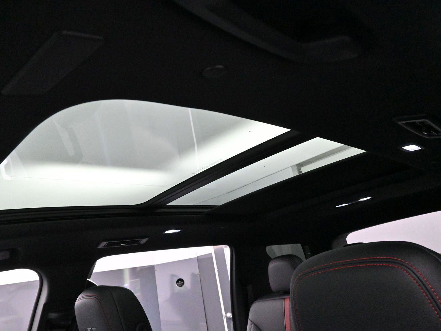 Used 2024 Chevrolet Traverse RS w/ LPO, Floor Liner Package image 30