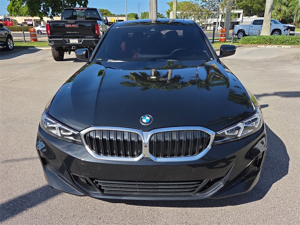 Used 2023 BMW 330i Sedan w/ Premium Package image 5