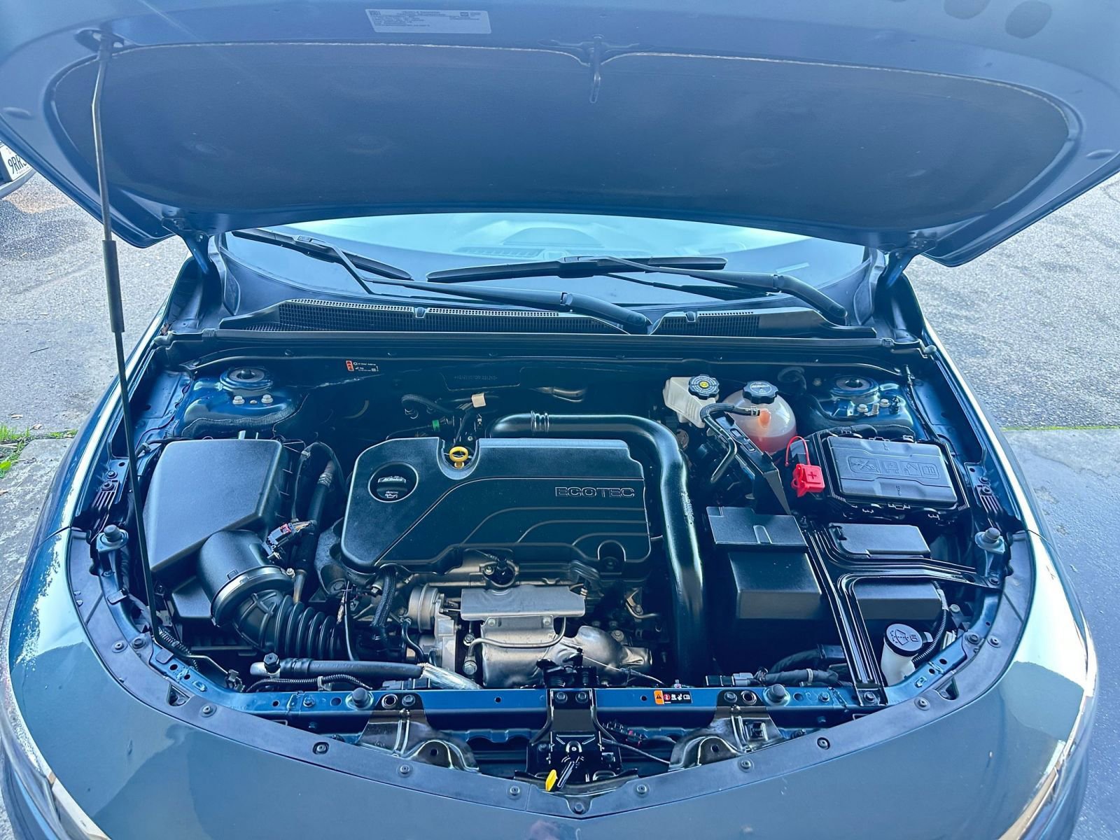 Used 2024 Chevrolet Malibu LT image 32