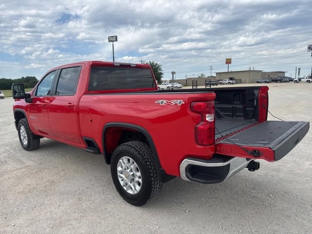 Used 2025 Chevrolet Silverado 2500 LT w/ Convenience Package AWD/4WD image 5