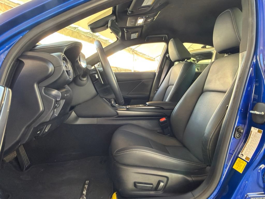 Certified 2024 Lexus IS 300 F Sport RWD image 11