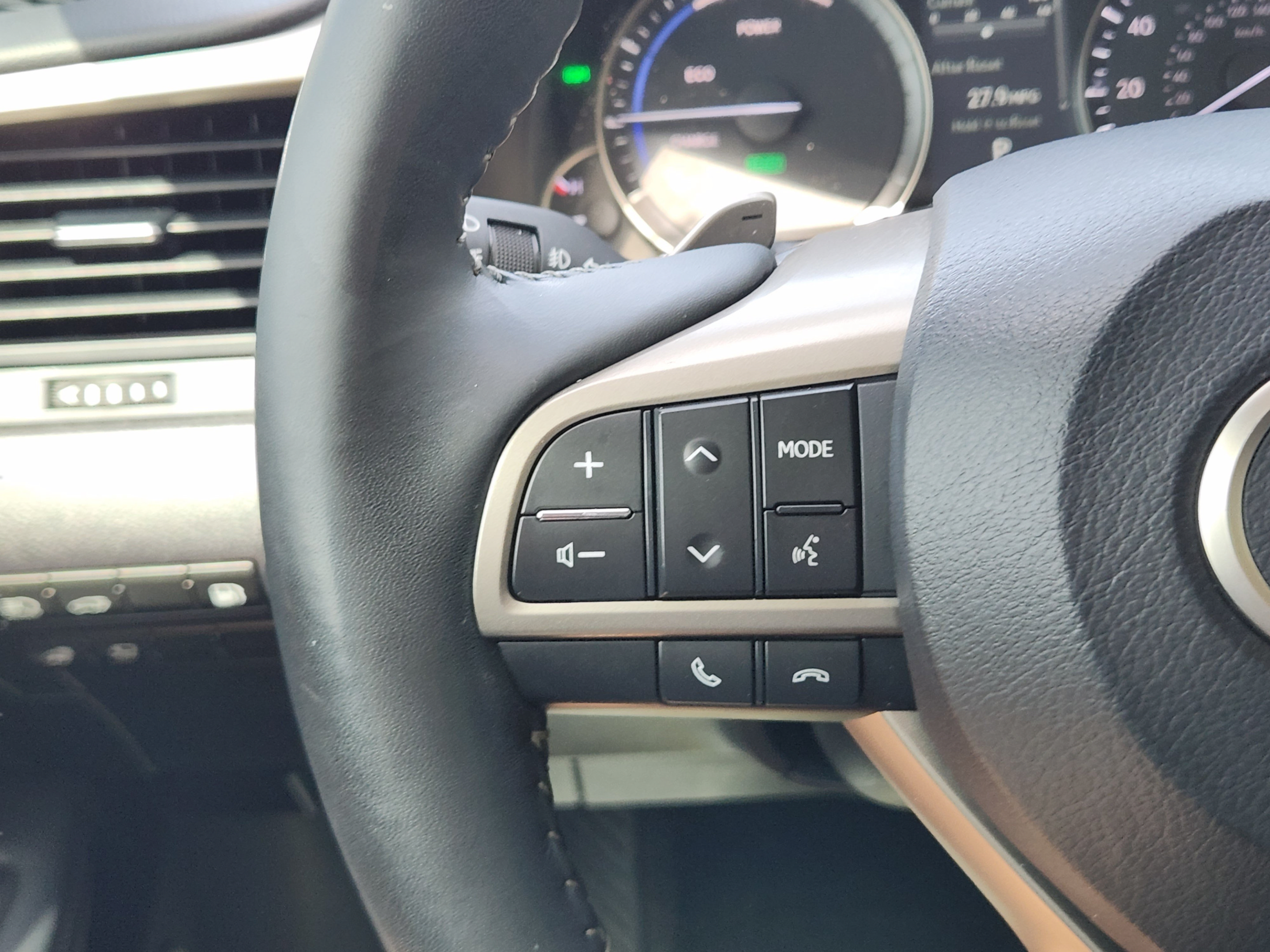 Certified 2022 Lexus RX 450h AWD w/ Premium Package image 29