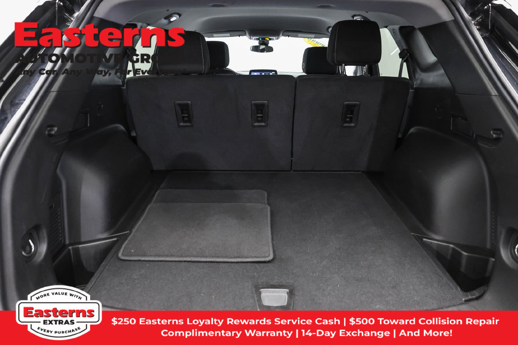 Used 2025 Chevrolet Blazer LT FWD image 10
