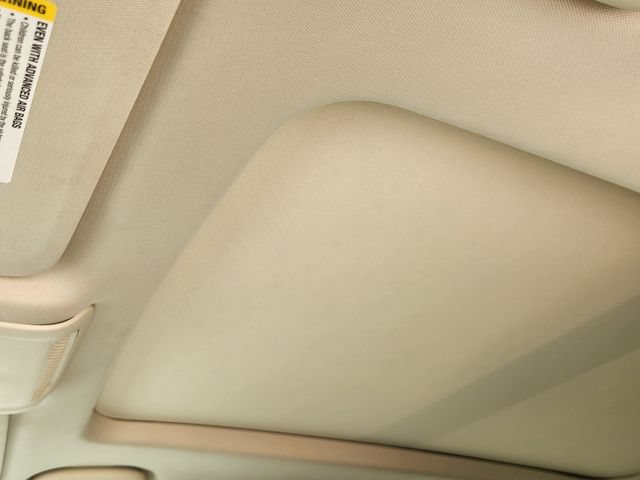 Used 2025 Cadillac XT6 Premium Luxury w/ LPO, Floor Liner Package FWD image 25