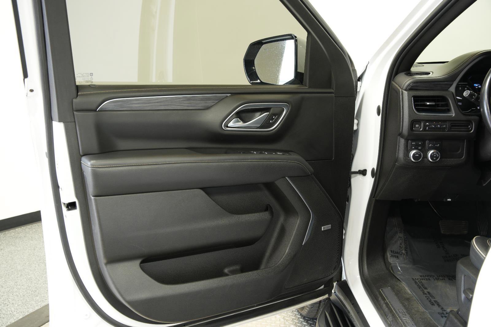 Used 2021 GMC Yukon SLT image 23