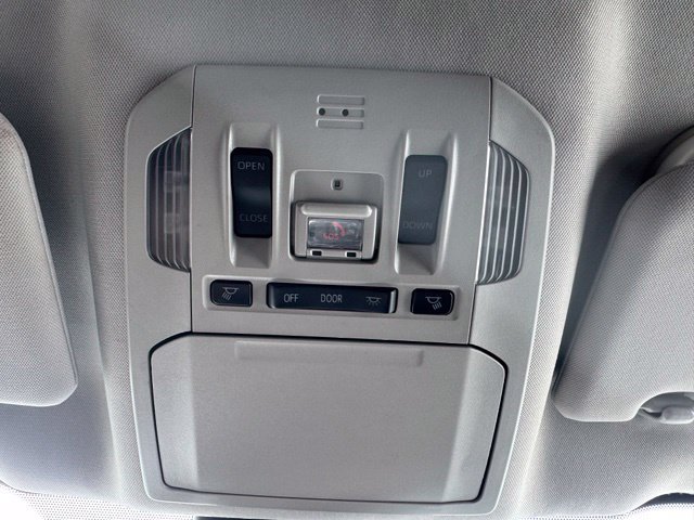 Used 2021 Toyota Highlander Limited AWD/4WD image 16