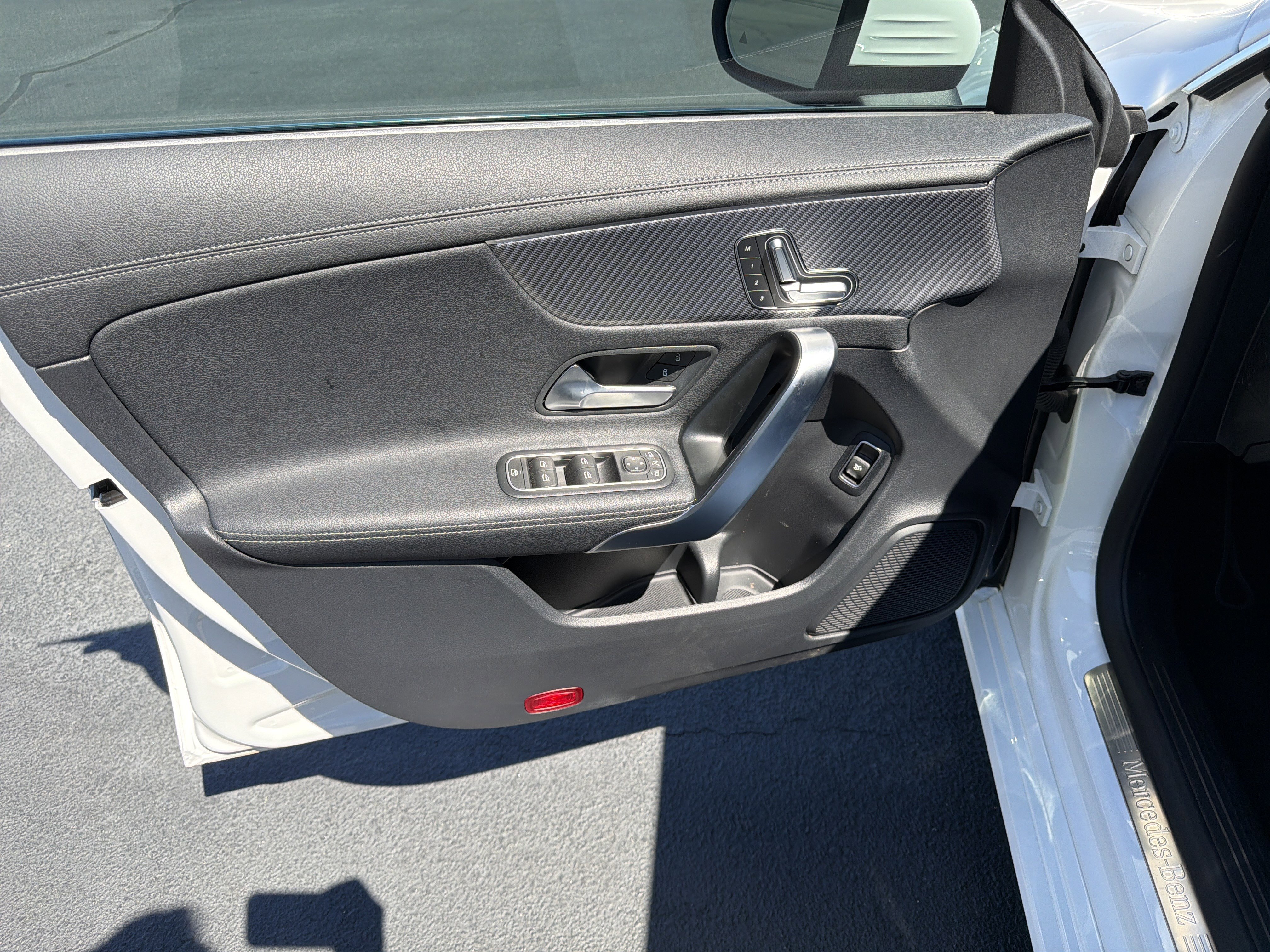 Used 2025 Mercedes-Benz CLA 250 image 14