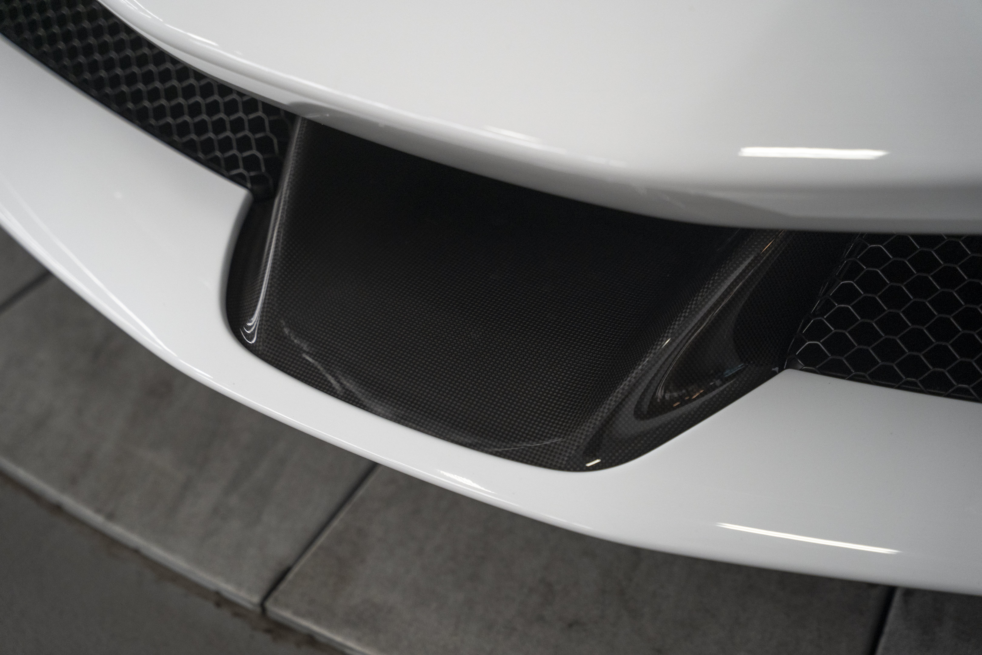 Used 2023 Ferrari SF90 Spider AWD/4WD image 21