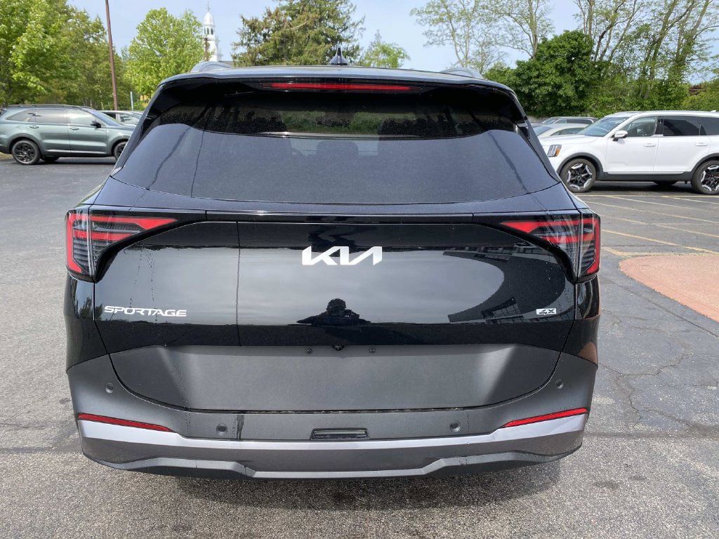 New 2026 Kia Sportage EX AWD/4WD image 4