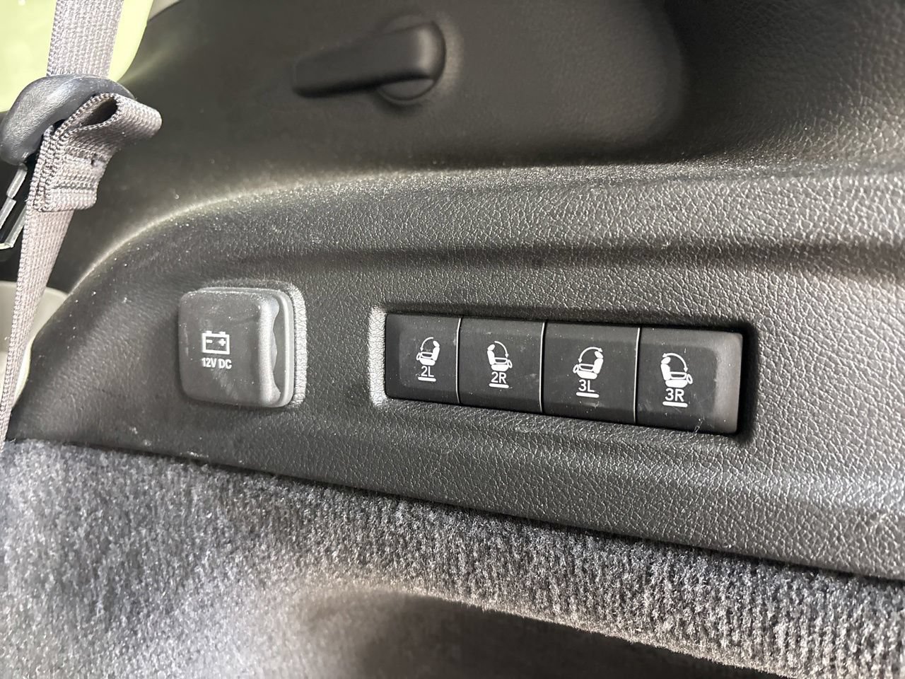 Used 2022 Jeep Grand Cherokee L Overland AWD/4WD image 29