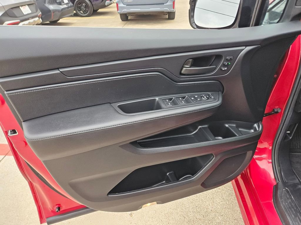 Used 2025 Honda Odyssey Sport-L image 14